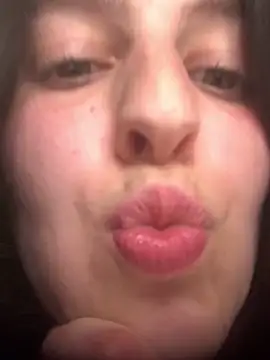 แชท XXX สดของ MiraStoorm