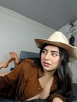 Chatroom XXX en direct de saasha_Petit