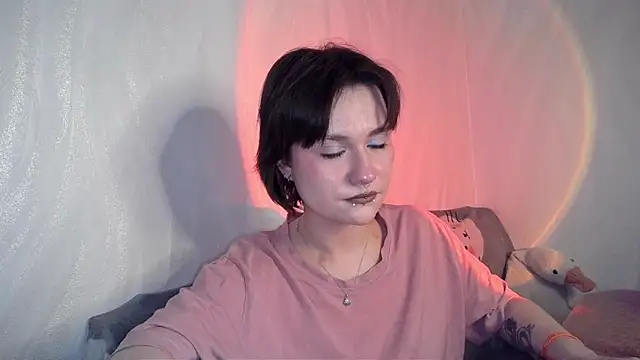 Онлайн чат XXX UwuJudy_Osas