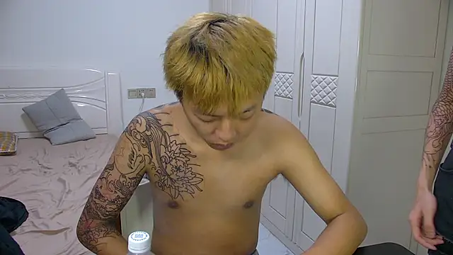 Czat XXX na żywo – Chocolates-001