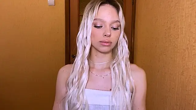 Онлайн чат XXX YawingSanguine