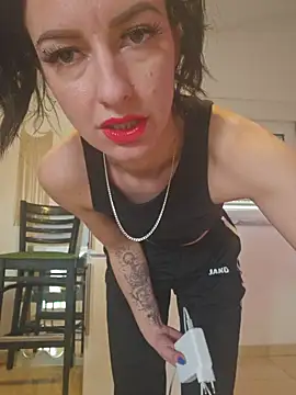 U_prolazu Chat XXX in diretta