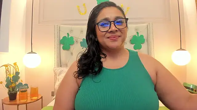 ViickyLee Chat XXX live