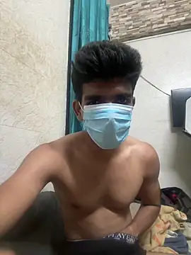 BadBoyTom78: διαδικτυακό σόου στην κάμερα