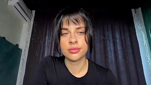 MariaValverdeee Adlı Modelin Canlı XXX Sohbeti