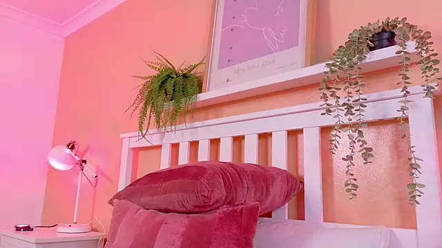 KendalMilleer: онлайн-секс-чат