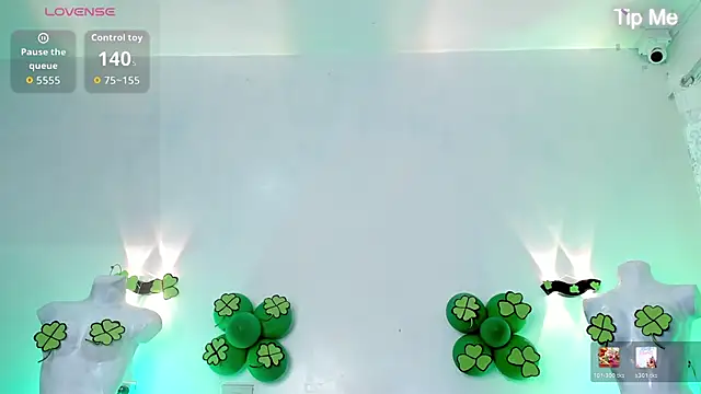 Emili_Roux: онлайн-секс-чат