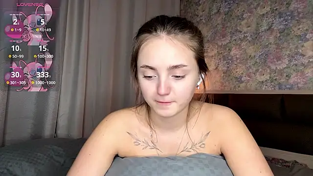 LoraDavi: онлайн-секс-чат