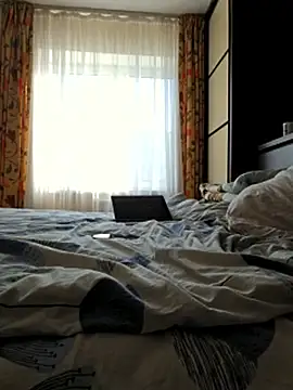 Happy_Gym_Year Pertunjukan Webcam