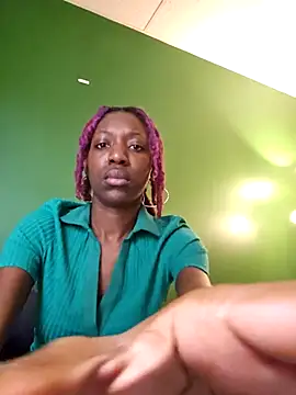 Chat +18 de oliviaprettypussy ao vivo