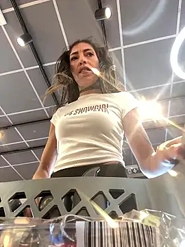 แชท XXX สดของ Amani_thewolf