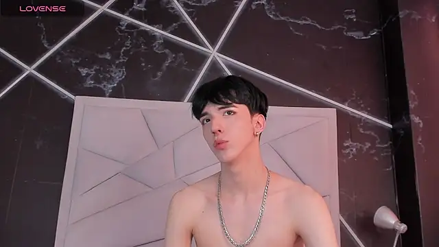 Вебкам-шоу AerumChae