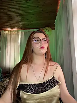 CoraVibes' Live XXX Chat