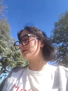 Show modela Lolasecret_ na web-kameri