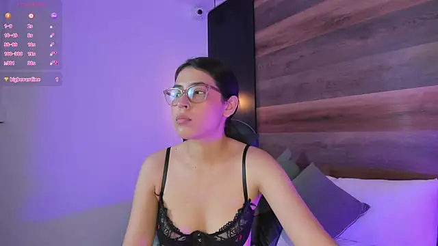 desireee_'s Live XXX Chat