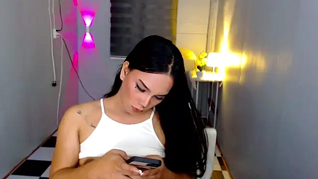 Fille_itou Adlı Modelin Web Kamerası Şovu