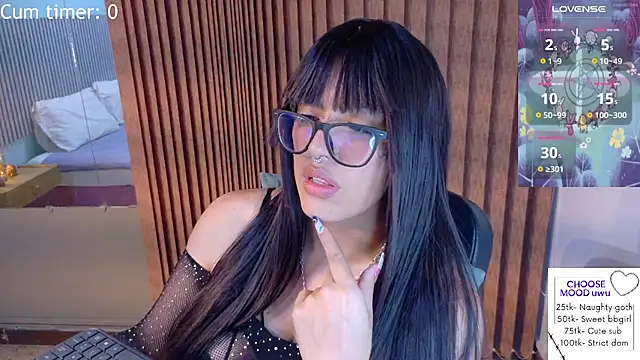 Chat +18 de Eli666uwu ao vivo