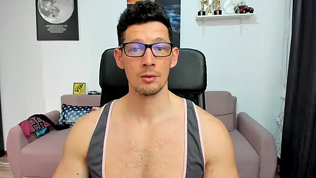 BrutusK08 在線直播表演