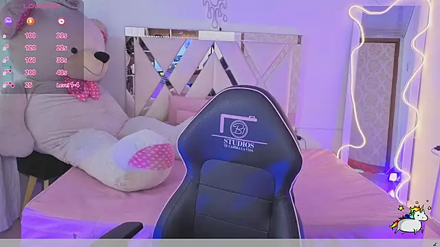 Živý XXX chat SABRIINA_TAY