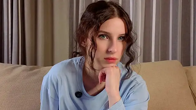 KerstinMaynor Chat XXX in diretta