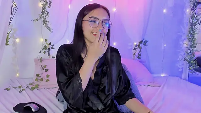 eimi_rosse18 即時 XXX 聊天