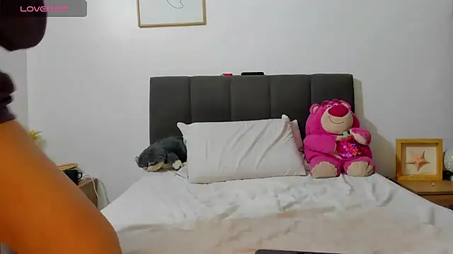 Chatroom XXX en direct de evaa_miaa