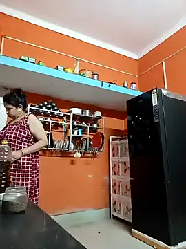 MERY_ZINTA élő XXX-chatje