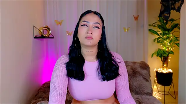 Kaaiiri Chat XXX live