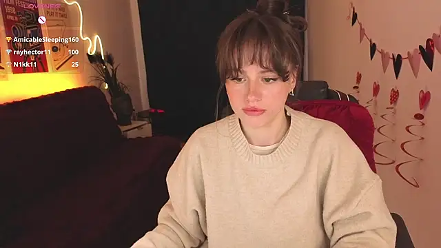 Emillias élő XXX-chatje