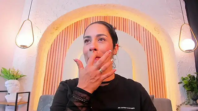 Chat XXX ao vivo de violet_scott_