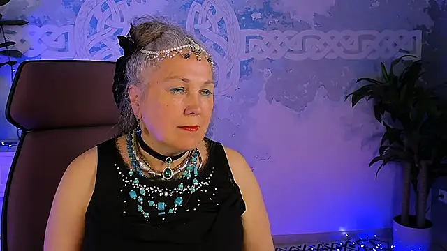 LilaMaharani élő XXX-chatje