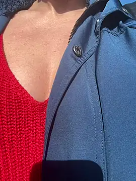 แชท XXX สดของ XLucilleX