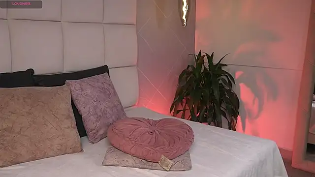 Show webcam de SaraMonroe1