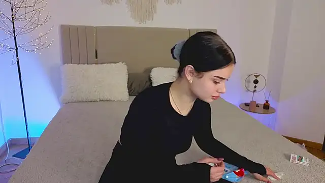 Chat +18 de Silena_sky ao vivo