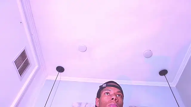 Santiago_Ortiz_ webkamerás műsora