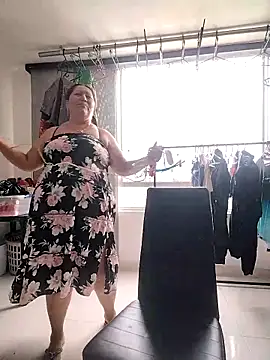 Show modela Brenda_Berck_ na web-kameri