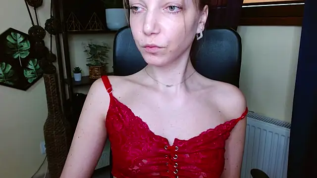 دردشة EmillyPlay الجنسية المباشرة