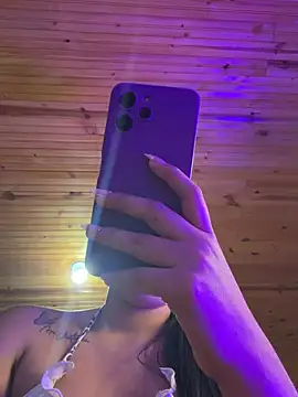 Chat XXX ao vivo de Pariis08