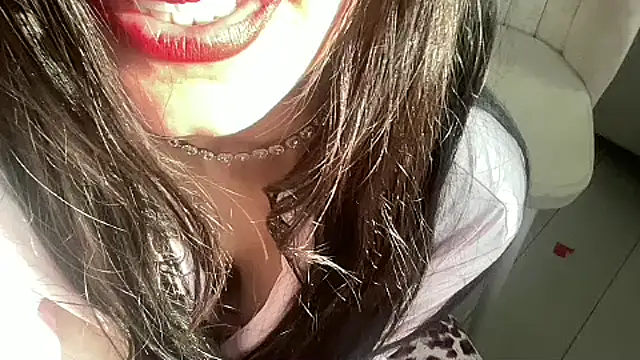 Sexypatronice Adlı Modelin Web Kamerası Şovu