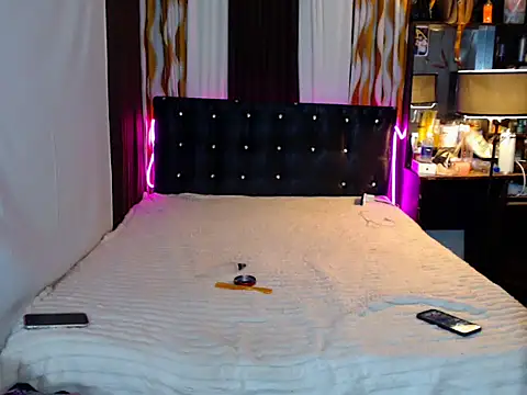 bigasscocktransxxx 现场XXX聊天