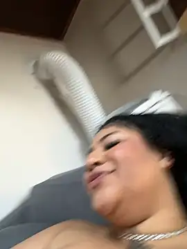 SashaLiciosa_ Adlı Modelin Canlı XXX Sohbeti