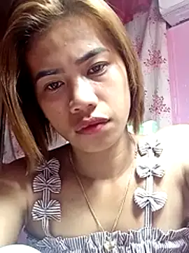 Cutie_body11n Webbikameraesitys