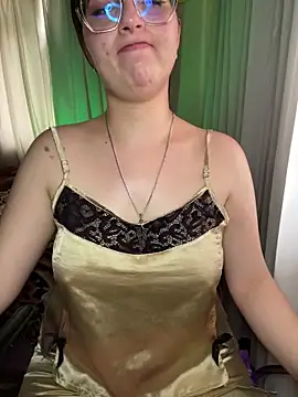 CoraVibes élő XXX-chatje