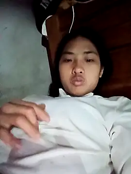 Chat XXX en directo de Hoa-tuylip