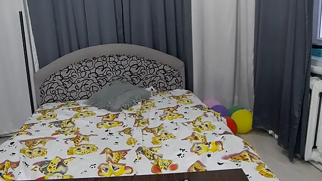 Holliy_Cooper: онлайн-секс-чат