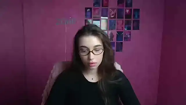 Chatroom XXX en direct de NikaMystic