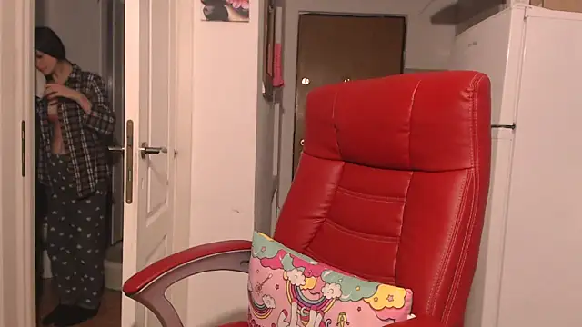 simyhvn's Live XXX Chat