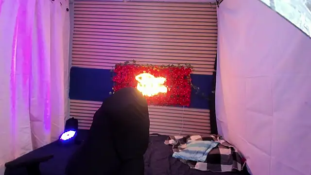 rosse_2504's Live XXX Chat