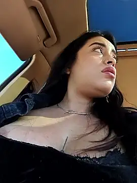 MissNyraSecret's Live XXX Chat