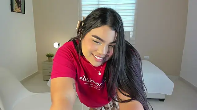 Shelsy_joys' Live XXX Chat